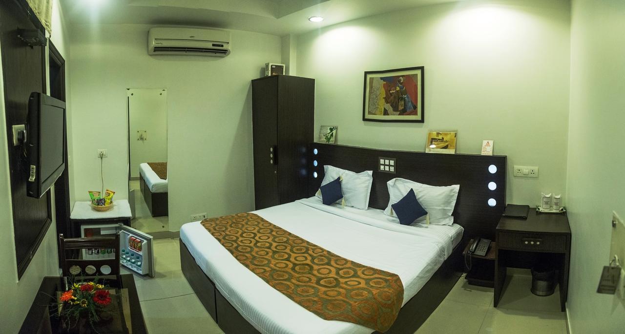 Hotel Amby Inn New Delhi Eksteriør billede