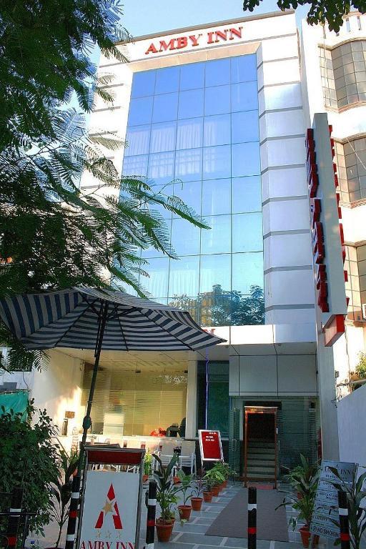 Hotel Amby Inn New Delhi Eksteriør billede