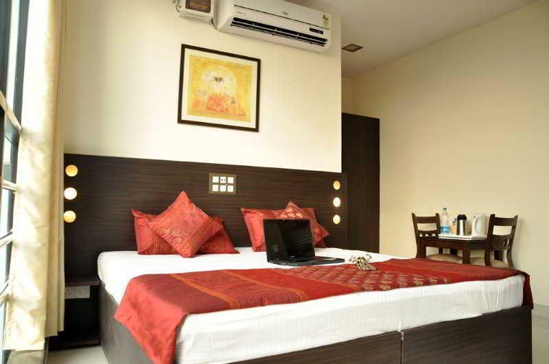 Hotel Amby Inn New Delhi Eksteriør billede